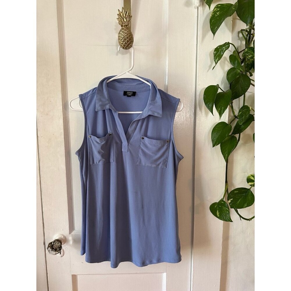 Jones, New York woman size medium front pocket blouse